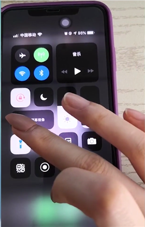 iphone关闭手电筒快捷方法分享